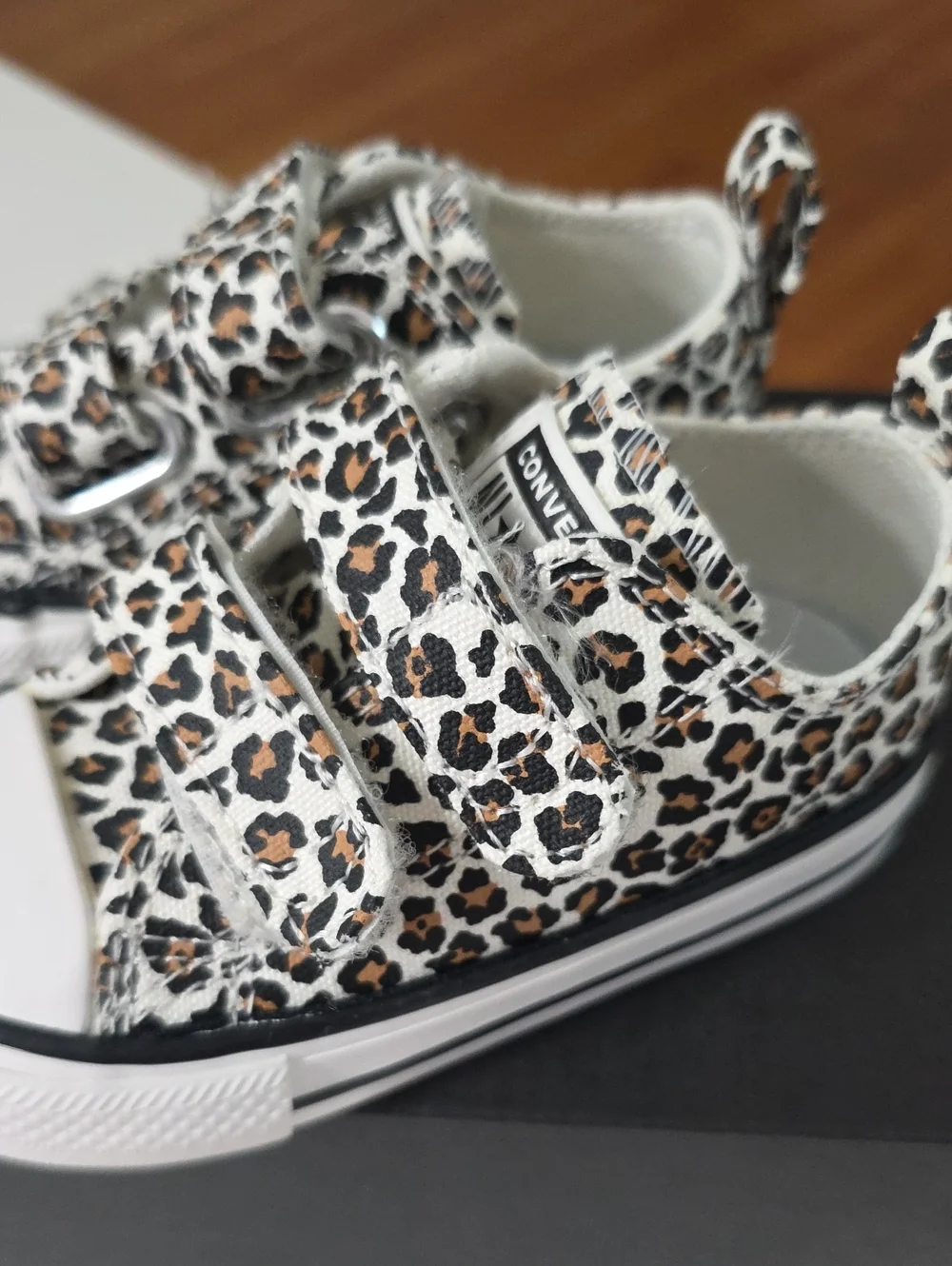 NEW In Box Leopard Converse Chuck Taylor All Star Sneakers- 5 Infant